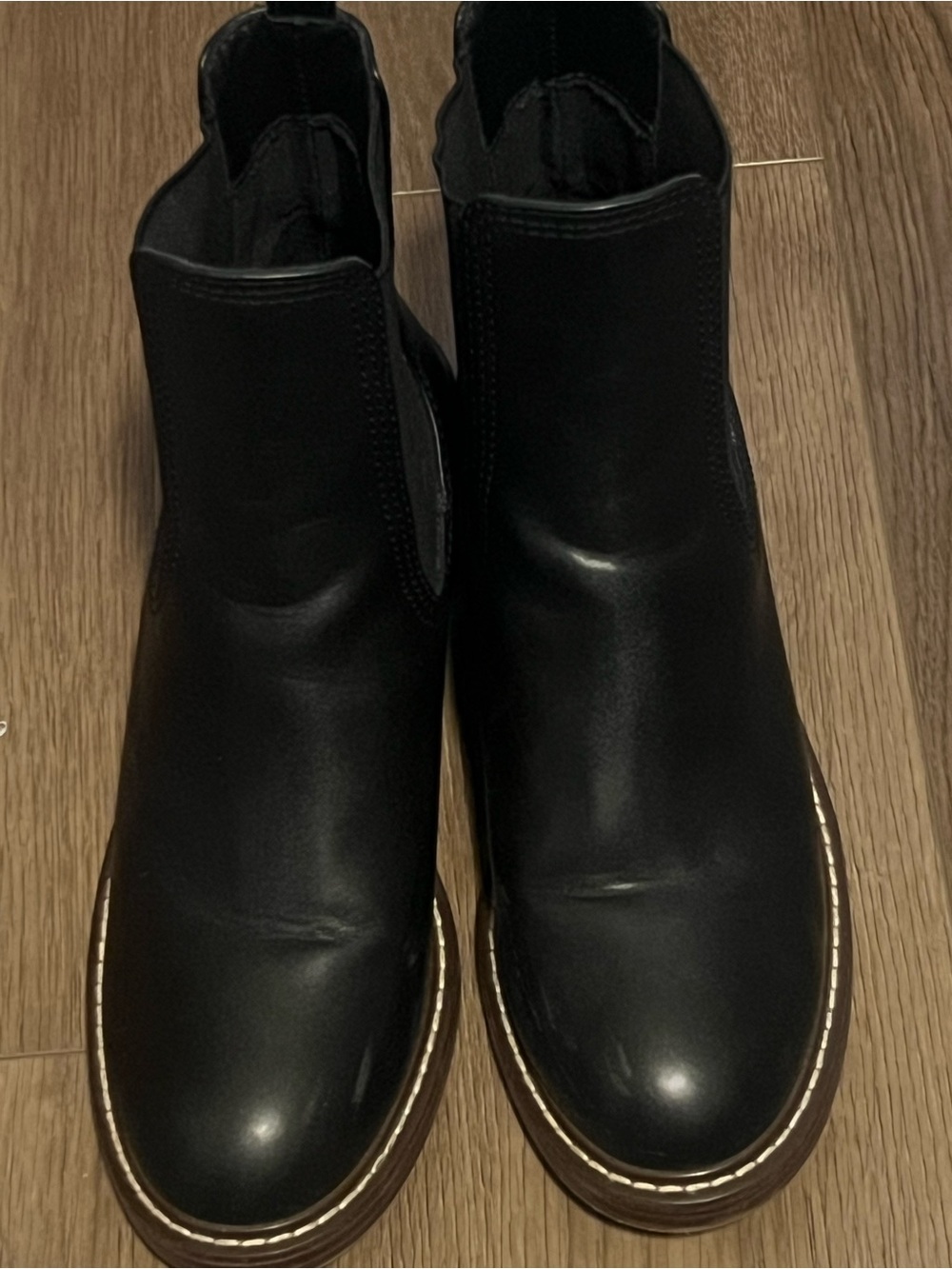 Women’s Steve Madden Black Chelsea Boots - Smooth Leather 10 M